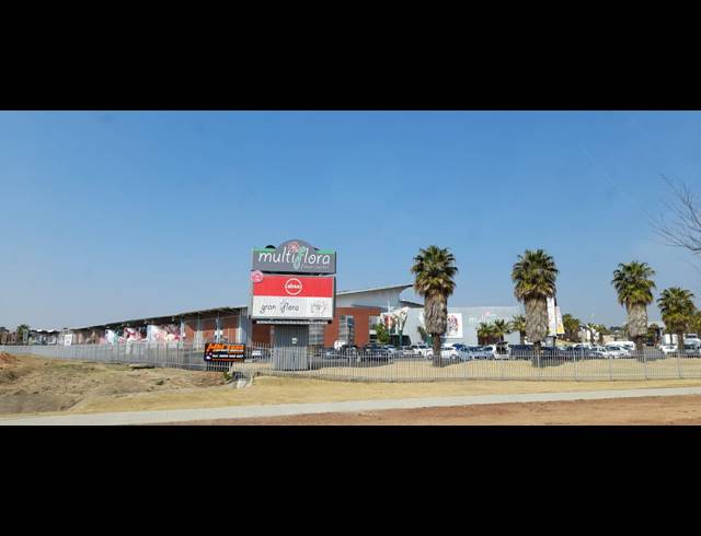 1,225M² WAREHOUSE FOR SALE IN CITY DEEP